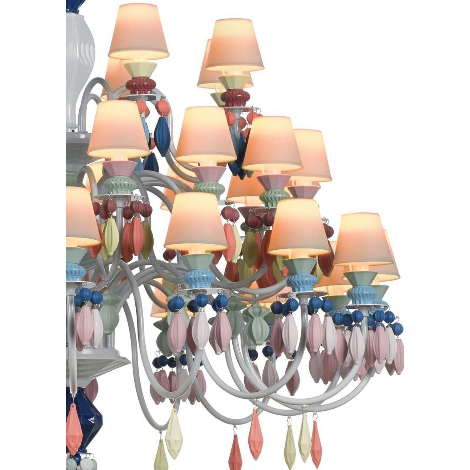 Belle De Nuit 40 Lights Chandelier