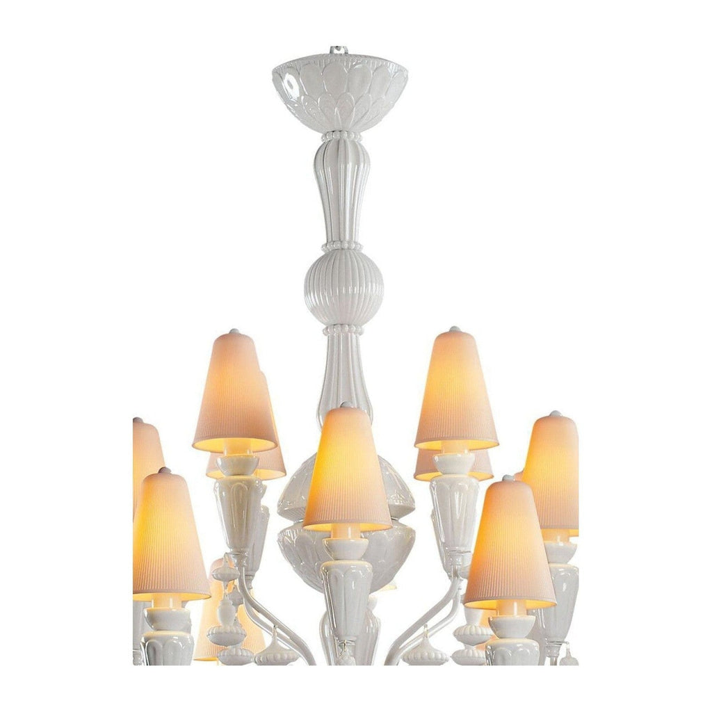 Vintage Nexora 20 Light Chandelier