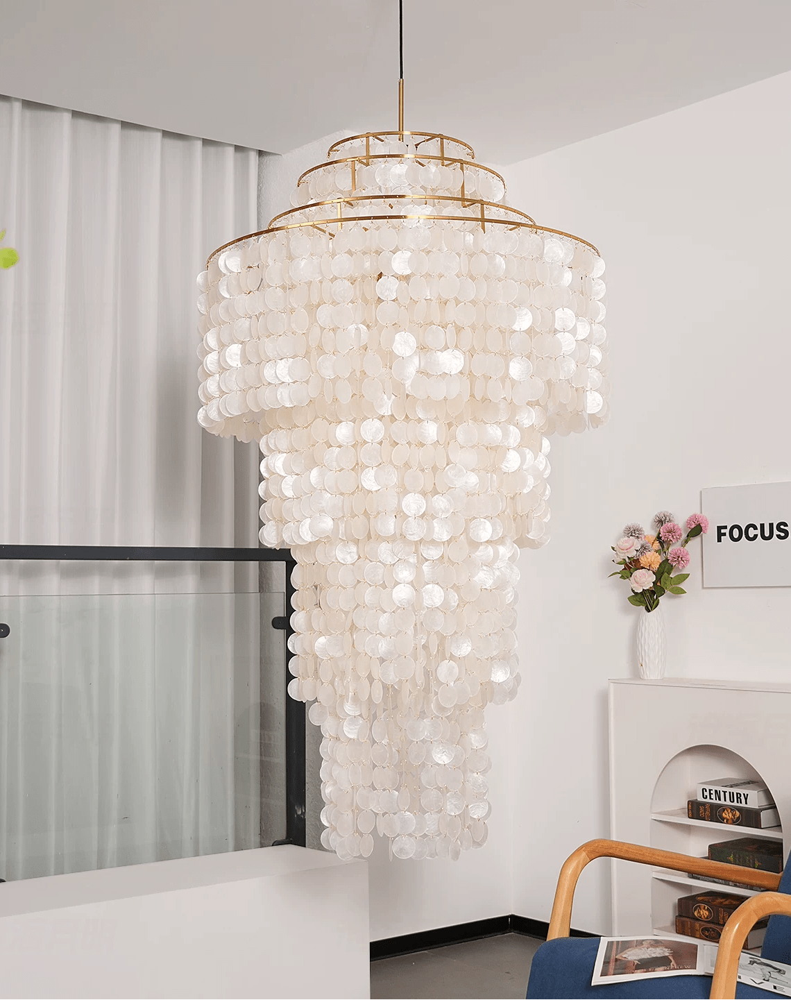 Modern Nerida Shell Chandelier-Chandelier-Jecanoli