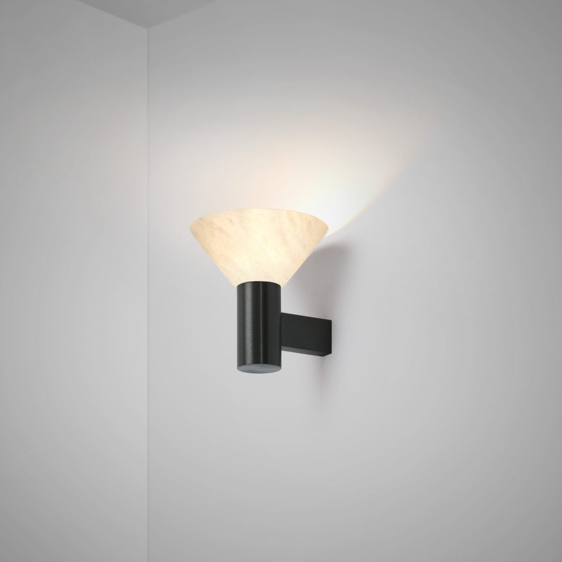 Torres Alabaster Wall lamp-Wall Sconces-Jecanoli