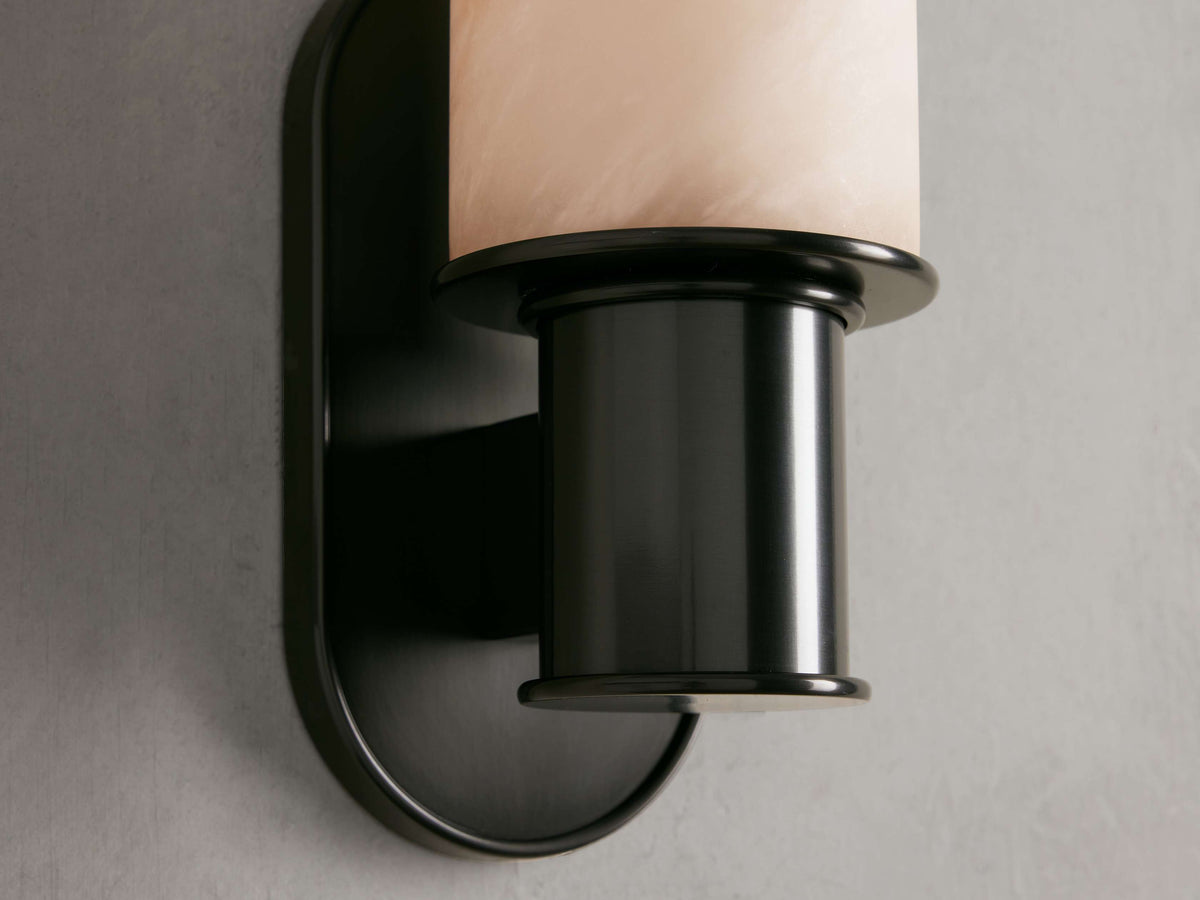 Harlin Wall Sconce in Alabaster-Jecanoli