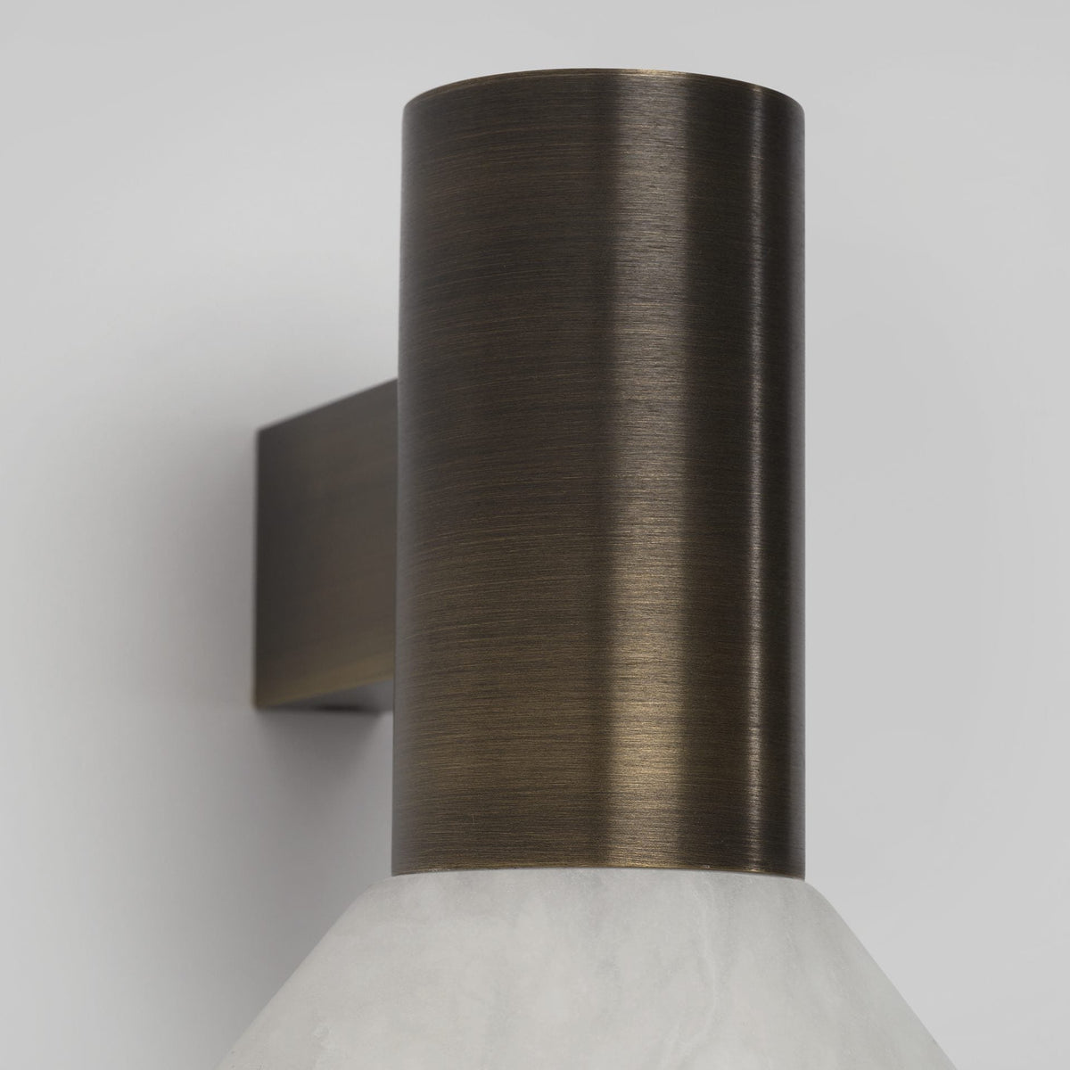 Torres Alabaster Wall lamp-Wall Sconces-Jecanoli