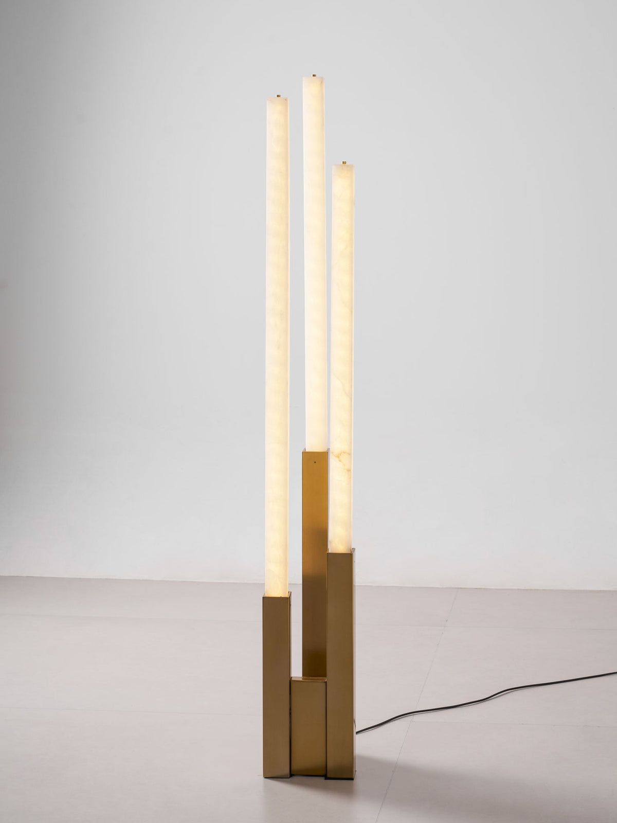 Callisto Alabaster Floor Lamp - Vakkerlight