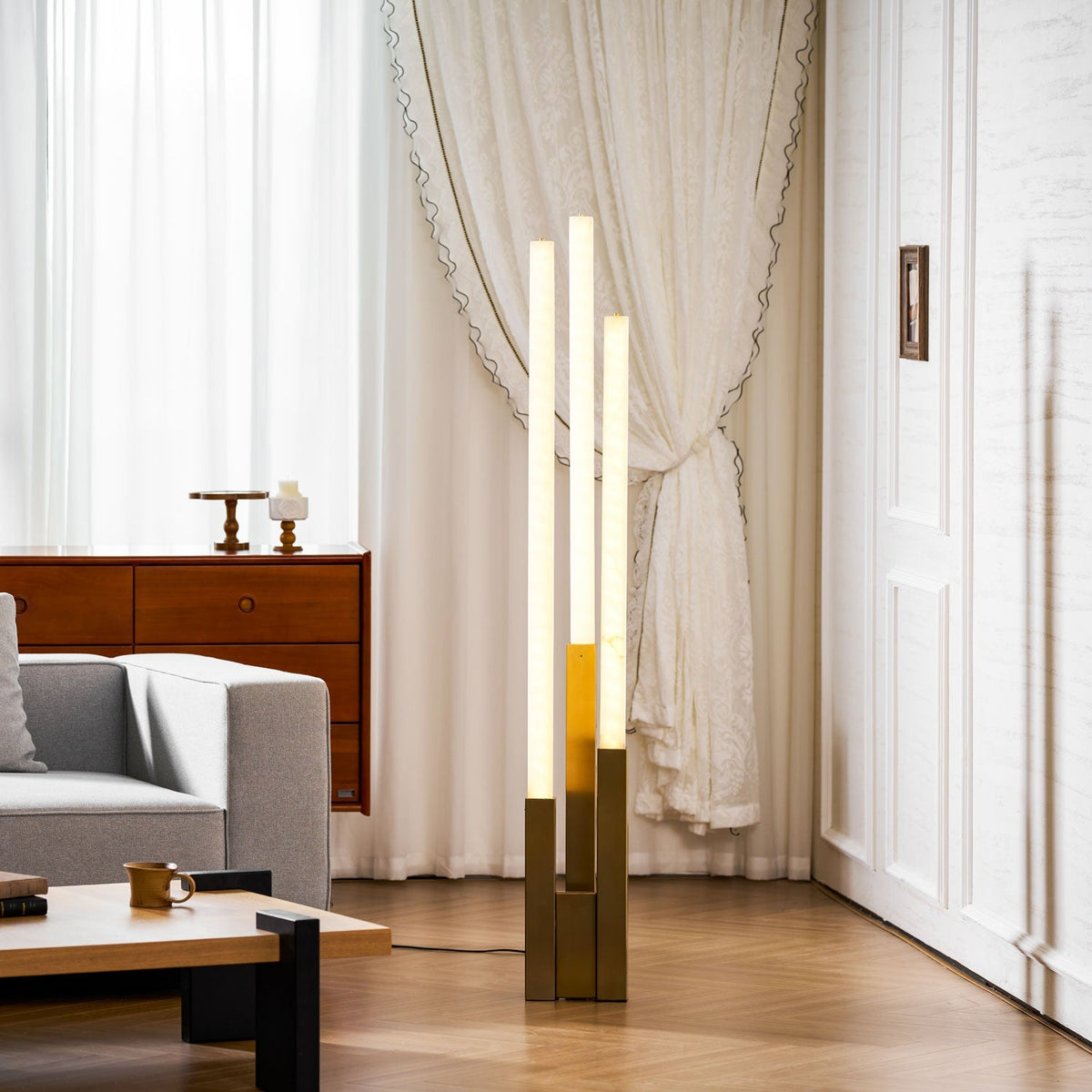 Callisto Alabaster Floor Lamp - Vakkerlight