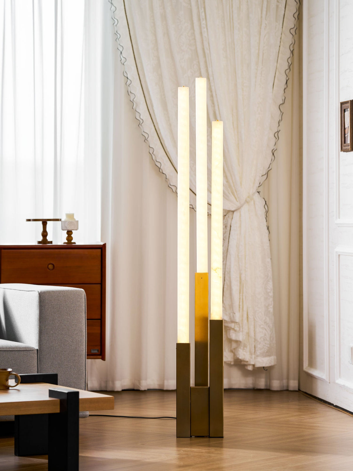 Callisto Alabaster Floor Lamp - Vakkerlight