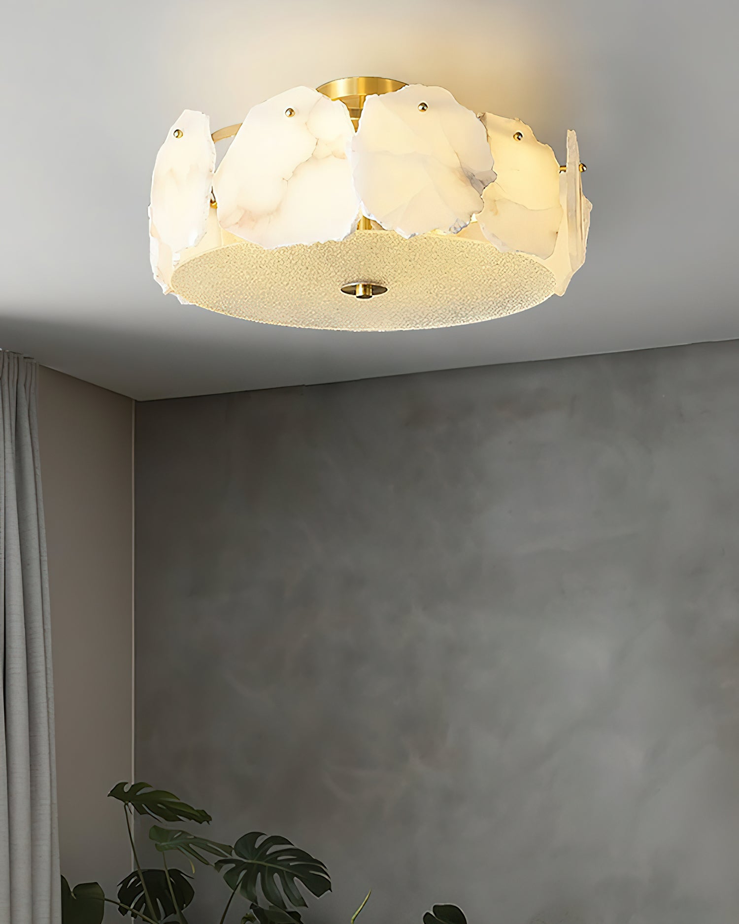 https://cdn.shopify.com/s/files/1/0585/4062/1881/files/Nasile_Ceiling_Light_8.jpg?v=1748944137