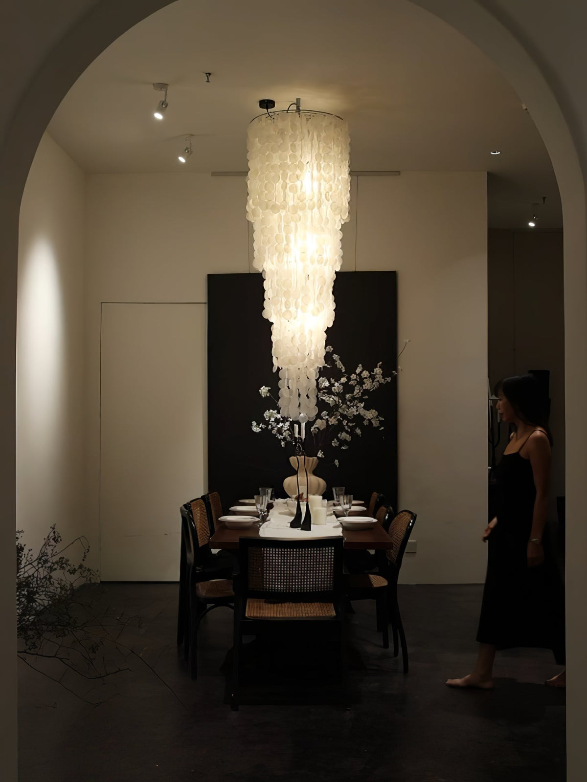 Modern Nerida Shell Chandelier-Chandelier-Jecanoli