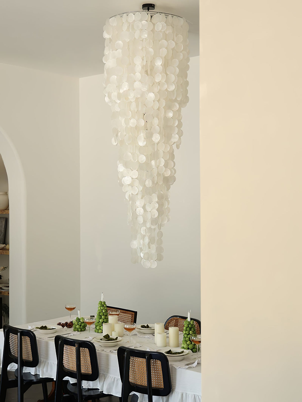 Modern Nerida Shell Chandelier-Chandelier-Jecanoli
