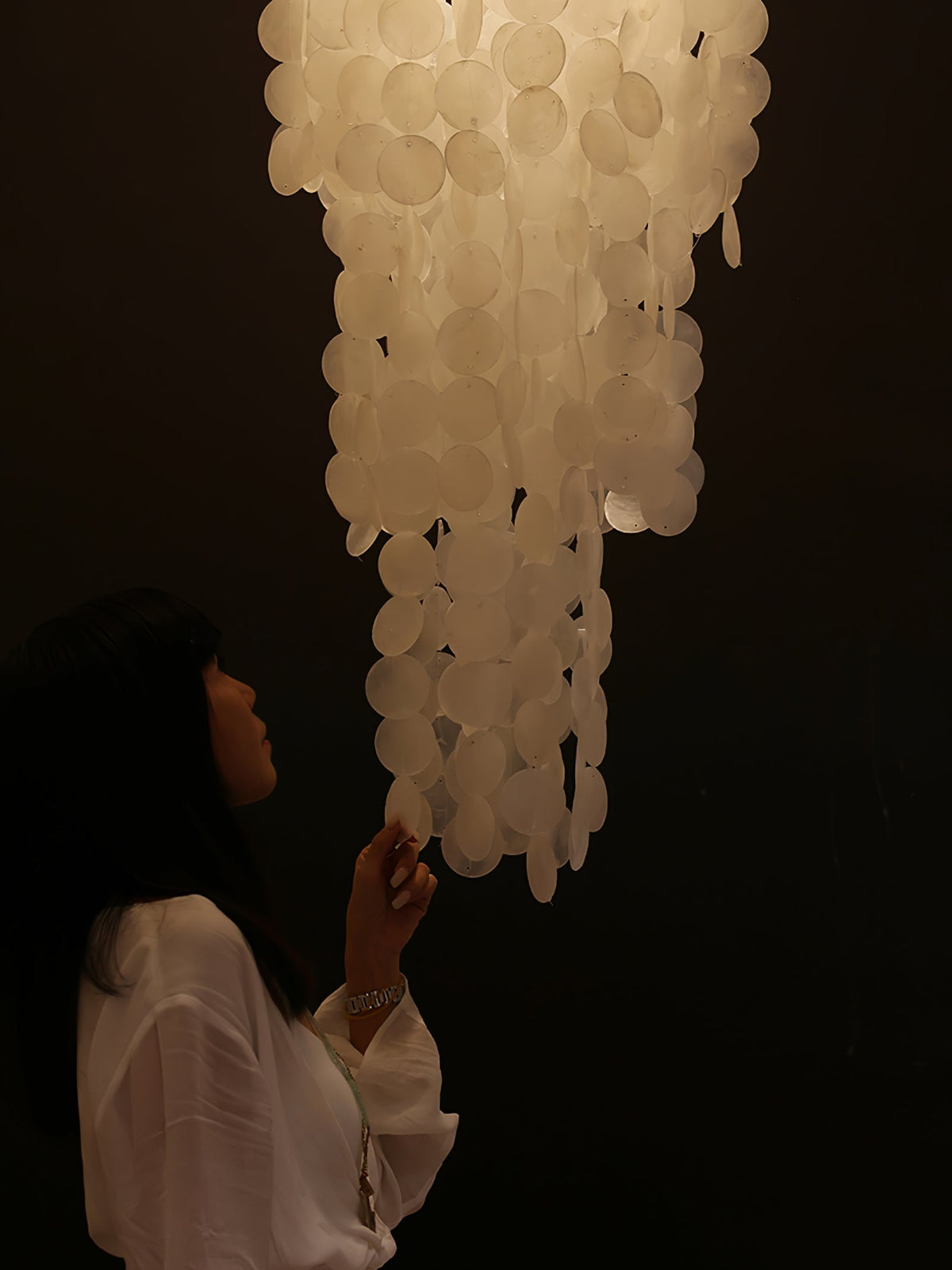 Modern Nerida Shell Chandelier-Chandelier-Jecanoli