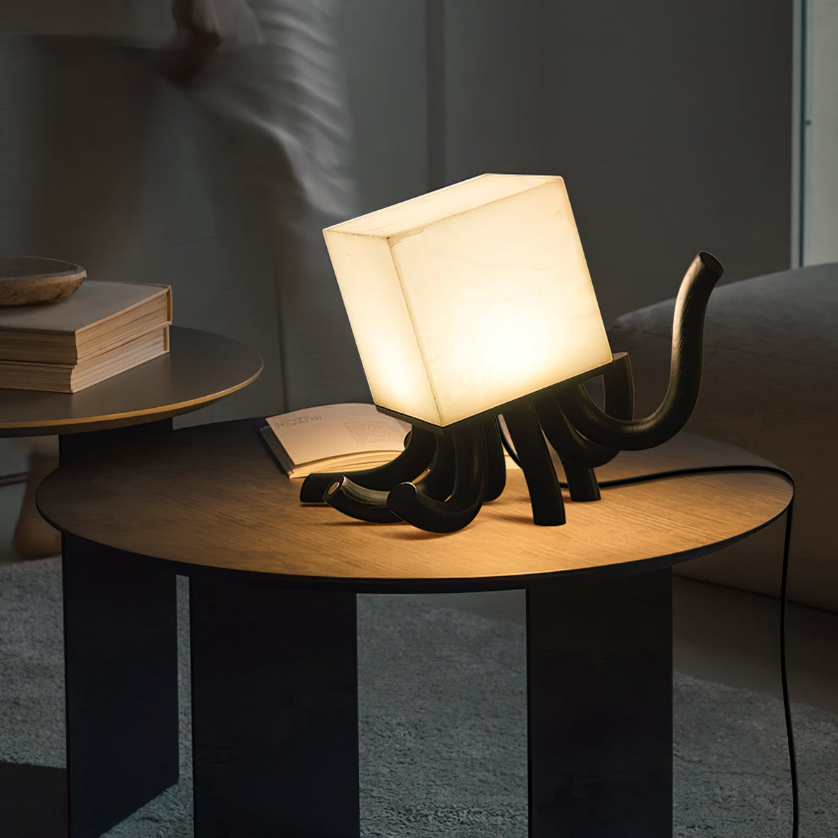 Octavia Table Lamp - Vakkerlight