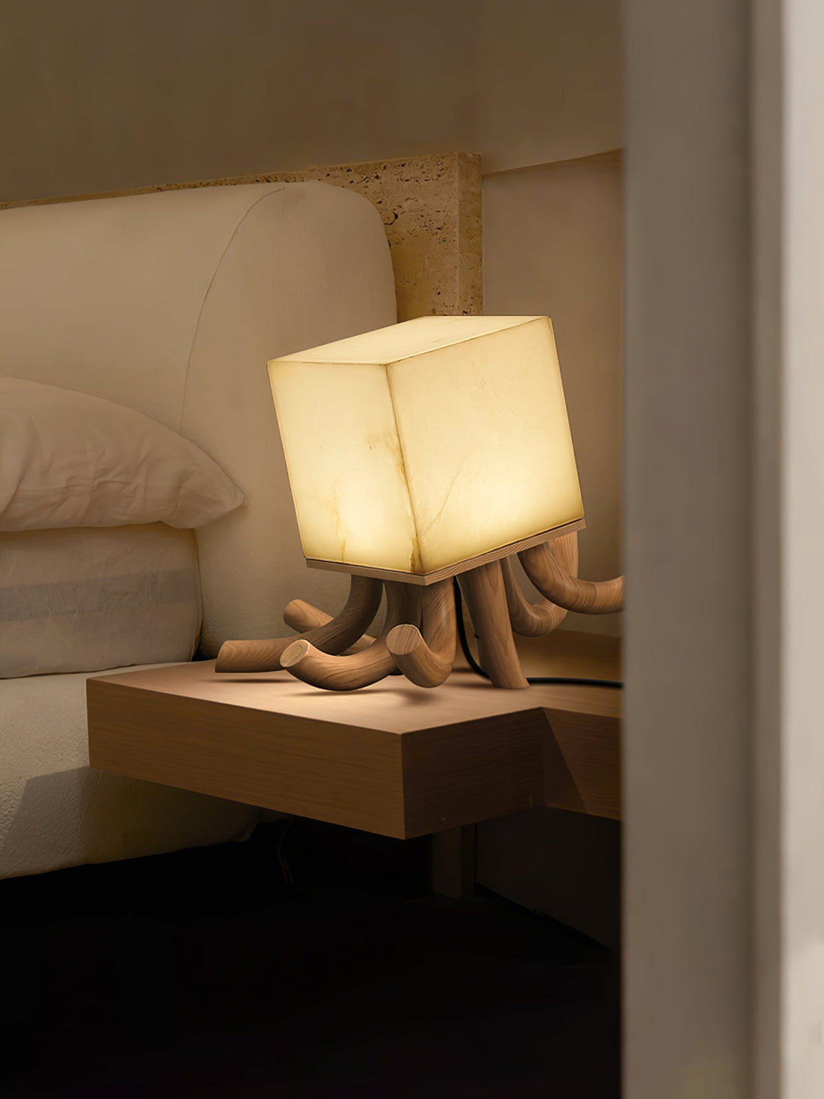 Octavia Table Lamp - Vakkerlight