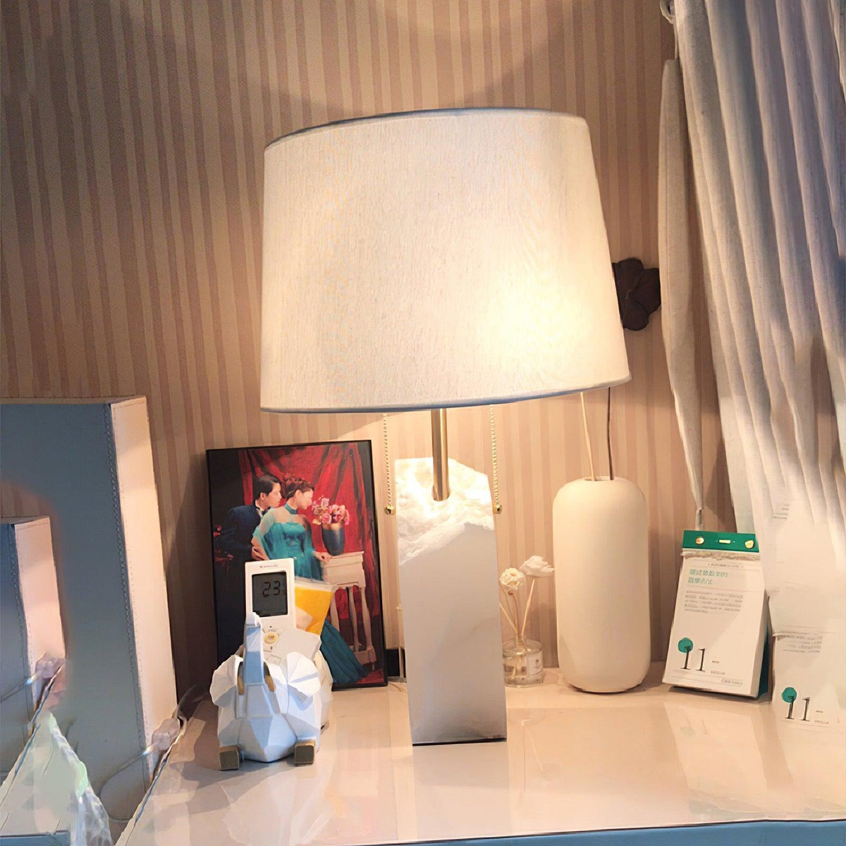 Raw Alabaster Table Lamp - Vakkerlight