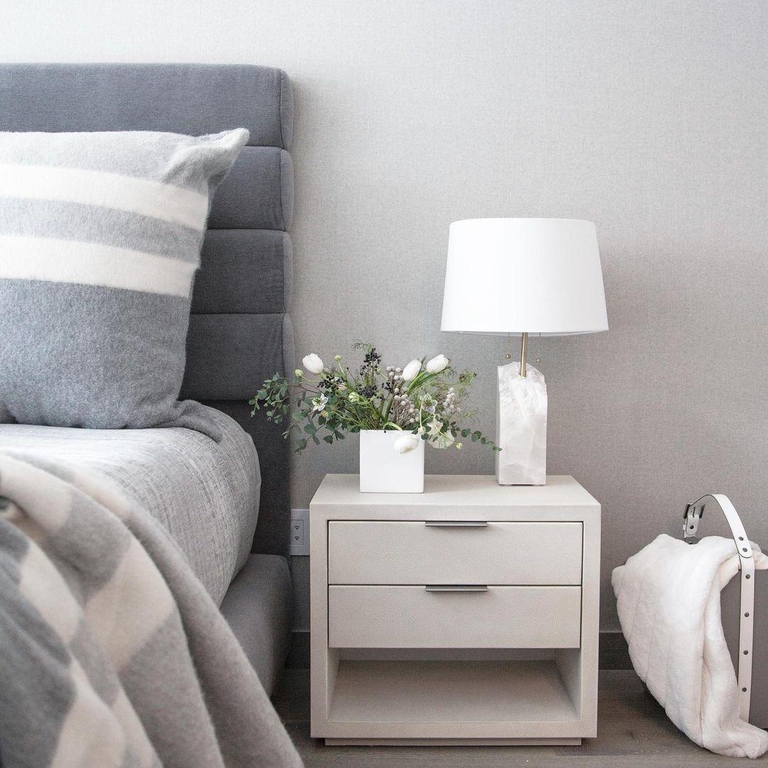 Raw Alabaster Table Lamp - Vakkerlight