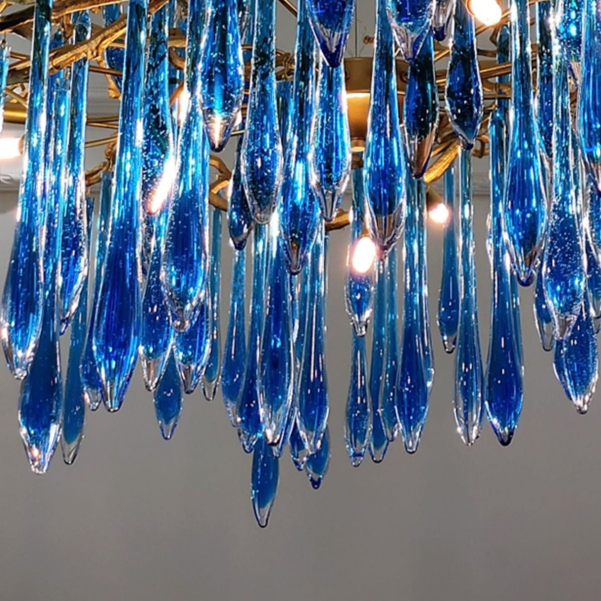 Artistic Branch Chandelier with Blue Glaze Drops for Dining Room - D23.6"*H19.7"/31.6kgColorfulWarm LightJecanoli
