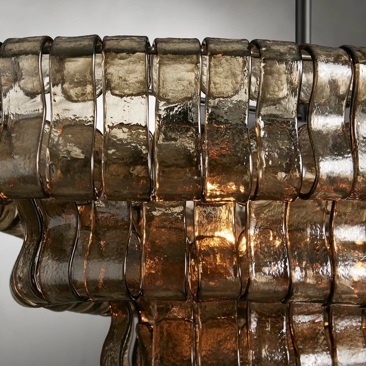 https://cdn.shopify.com/s/files/1/0736/8795/7790/files/ghiaccio-glass-oval-chandelier-5465-merlin-lamps-9.png?v=1765380230