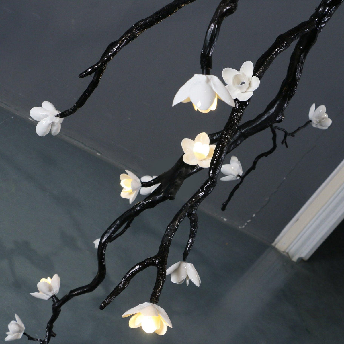 Large Long Branch Flower Chandelier-Jecanoli