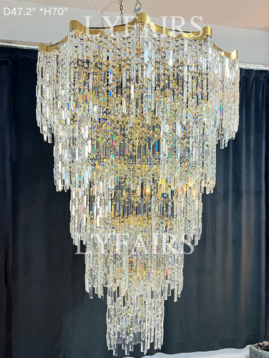 https://cdn.shopify.com/s/files/1/0554/8562/8591/files/lyfairs_OversizedEuropeanMulti-layersGoldenLuxuryCrystalChandelierVillaHigh-ceilingFoyer.png?v=1775719722
