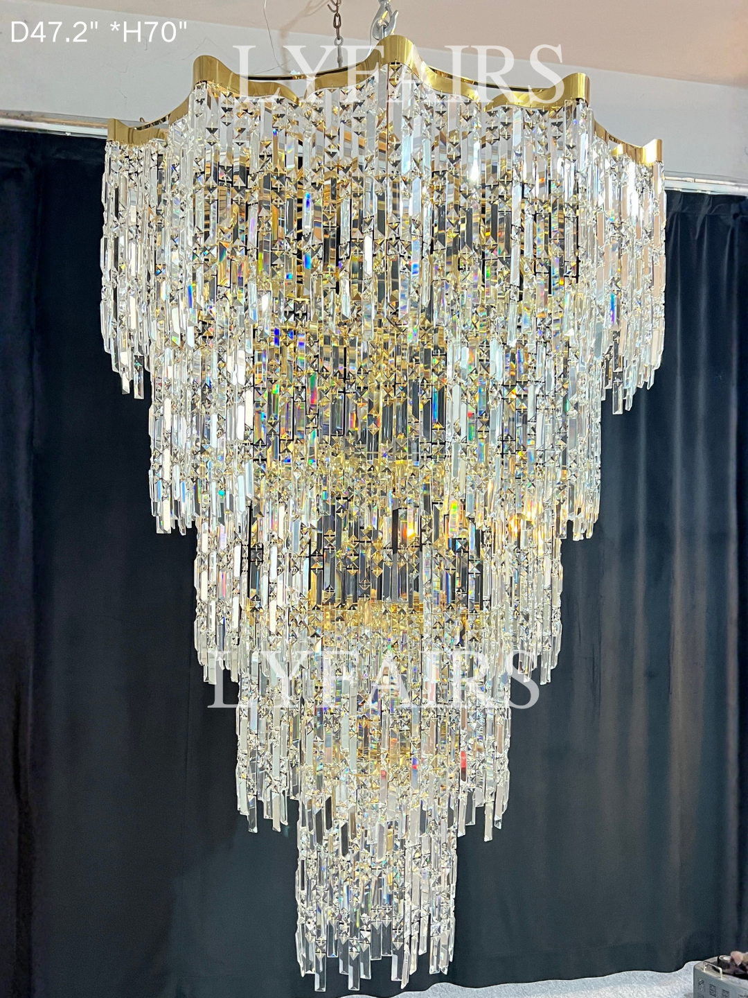 https://cdn.shopify.com/s/files/1/0554/8562/8591/files/lyfairs_OversizedEuropeanMulti-layersGoldenLuxuryCrystalChandelierVillaHigh-ceilingFoyer.png?v=1775719722