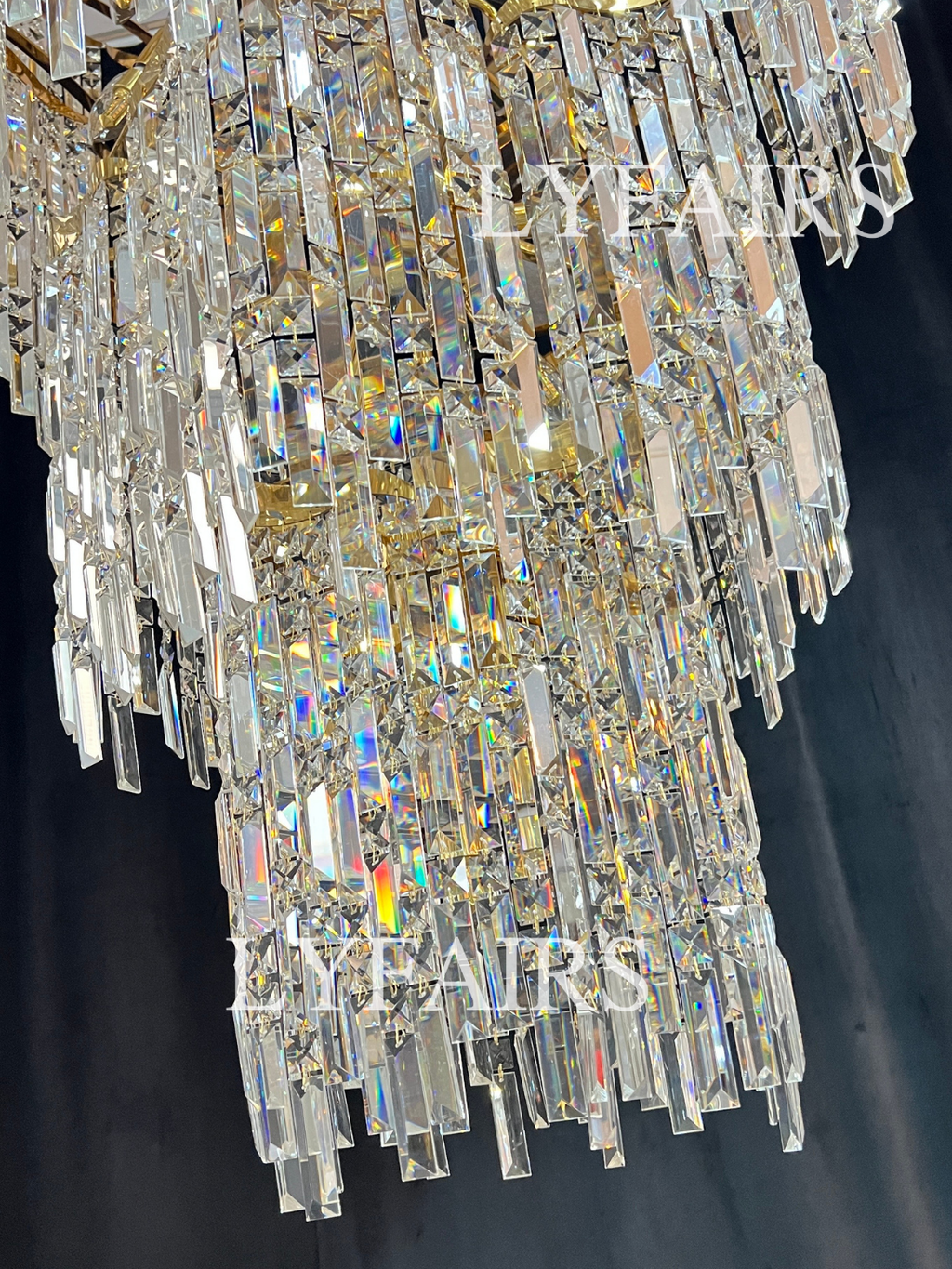https://cdn.shopify.com/s/files/1/0554/8562/8591/files/lyfairs_OversizedEuropeanMulti-layersGoldenLuxuryCrystalChandelierVillaHigh-ceilingFoyer_2.png?v=1775719722