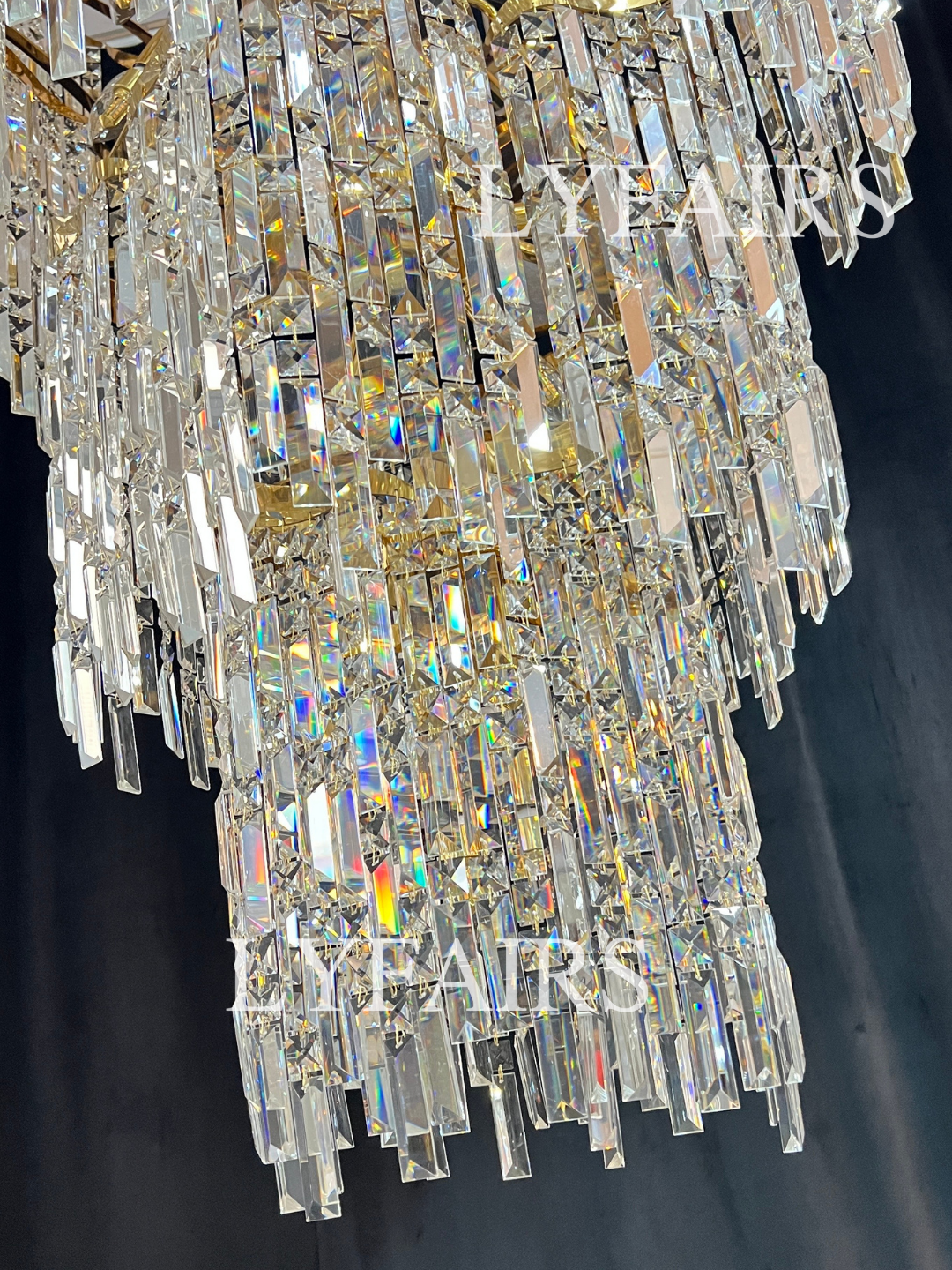 https://cdn.shopify.com/s/files/1/0554/8562/8591/files/lyfairs_OversizedEuropeanMulti-layersGoldenLuxuryCrystalChandelierVillaHigh-ceilingFoyer_2.png?v=1775719722