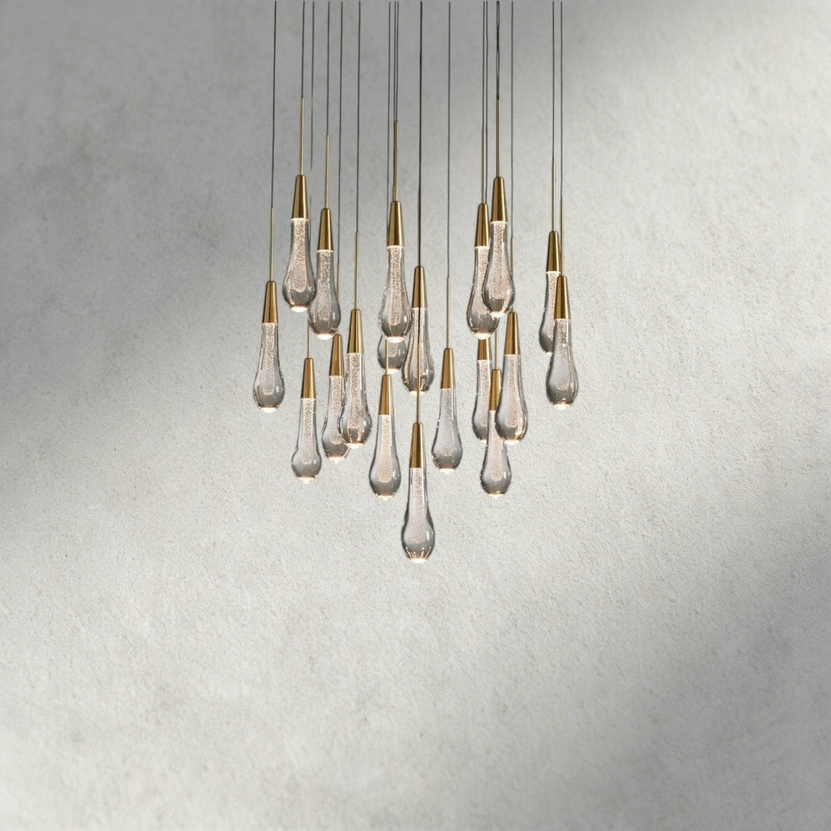 24" / Brass Soltaire Round Chandelier 17", 24", 36", 58"