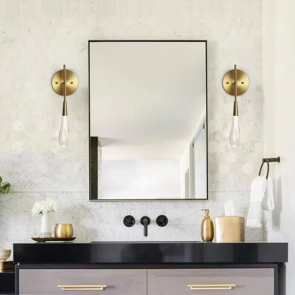 https://cdn.shopify.com/s/files/1/0657/6996/3625/files/soltaire-wall-sconce-4703088.webp?v=1772254581