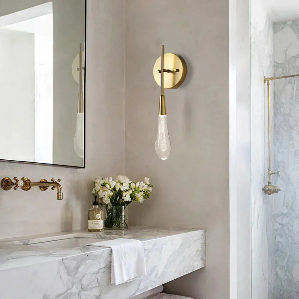 https://cdn.shopify.com/s/files/1/0657/6996/3625/files/soltaire-wall-sconce-blushlighting-14.webp?v=1769751997