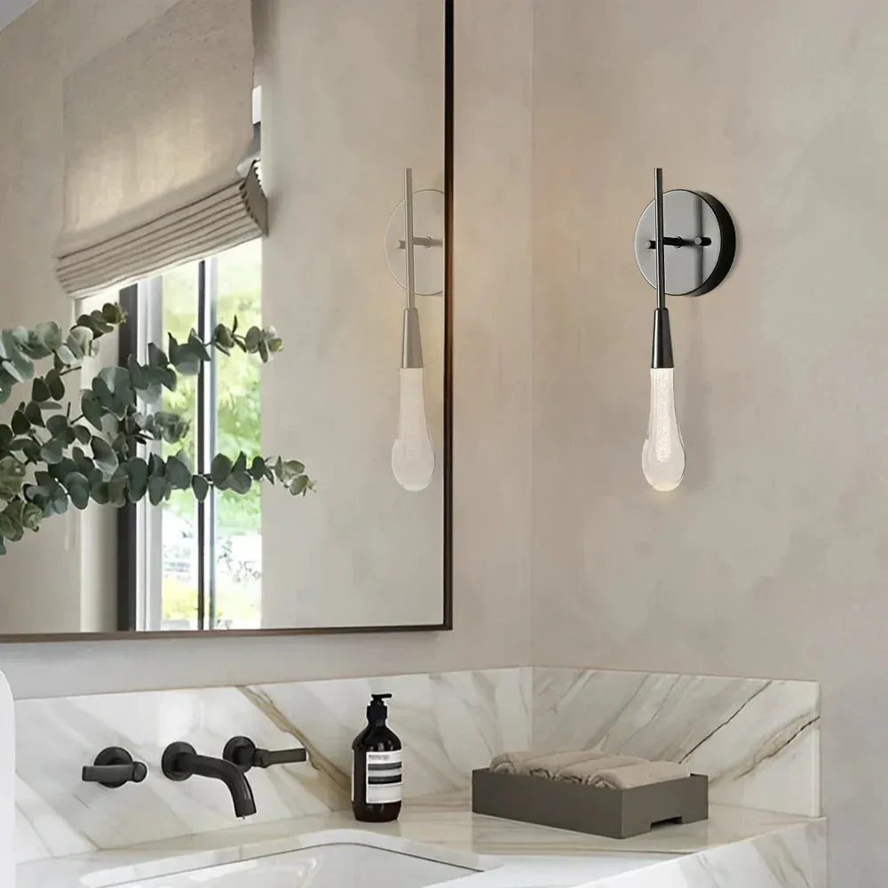 https://cdn.shopify.com/s/files/1/0657/6996/3625/files/soltaire-wall-sconce-blushlighting-15.webp?v=1769751998