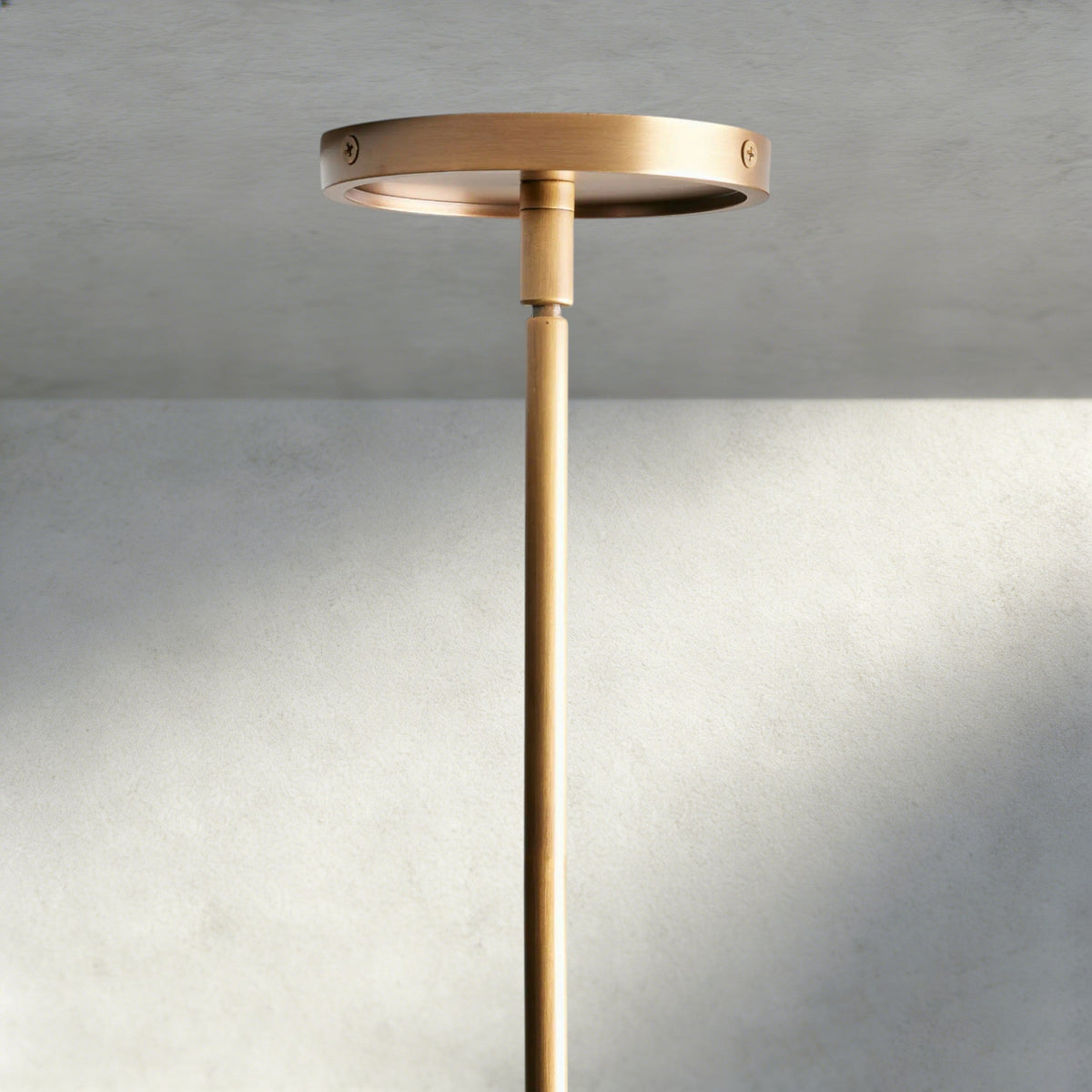 Theron Round Chandelier lighting detail
