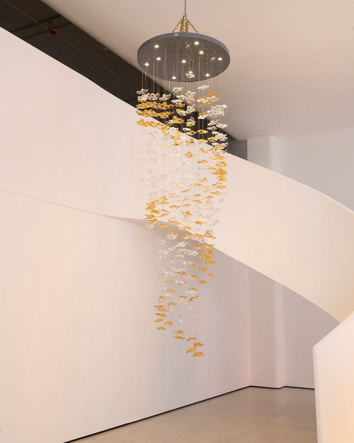 Tidal Art Glass Chandelier (With Canopy) - L 82.7″ x W 23.6″ x H 78.7″Clear & GoldWarm Light - Jecanoli