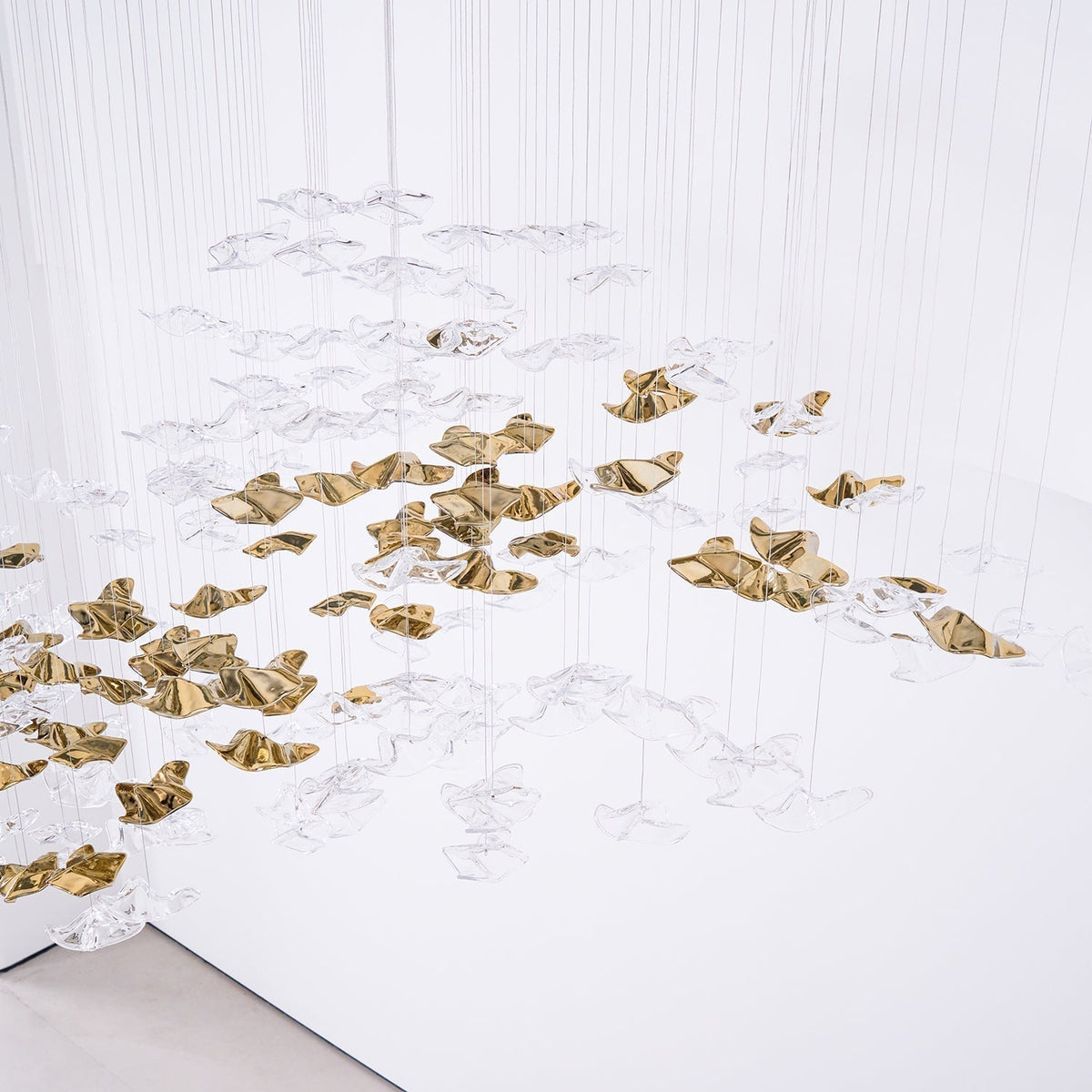 Tidal Art Glass Chandelier (With Canopy) - ∅ 58.3″ x H 118.1″Clear & GoldWarm Light - Jecanoli